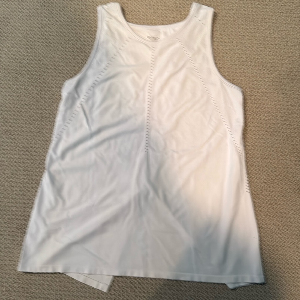 Athlete foothills tank size large white